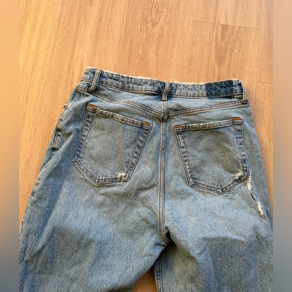 A&F Curve Love Jeans - Picture 8 of 8